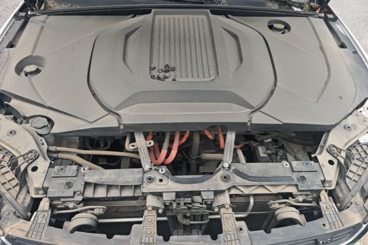 Used BYD Qin Pro New Energy 2019 EV Super Edition High-Power Smart Connect Luxurious Model Engine Bay
