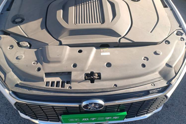 Used BYD Qin Pro New Energy 2019 EV Super Edition High-Power Long-Range Smart-Connected Cutting-Edge Model Engine Bay