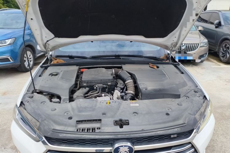 Used BYD Qin Pro New Energy 2019 DM Super Edition 1.5TI Automatic Smart Connect X-Trail Model China VI Standard Engine Bay