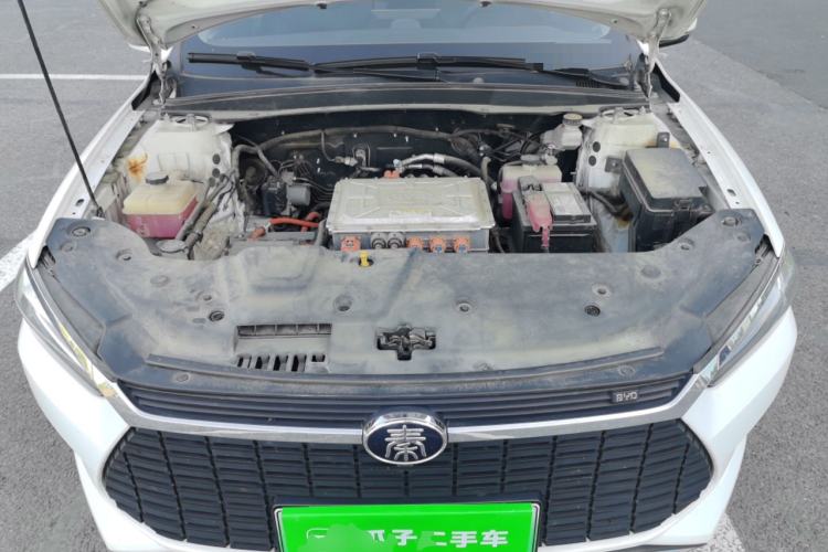 Used BYD Qin Pro New Energy 2019 EV Super Edition Standard Version Smart Connect Leading Style Engine Bay