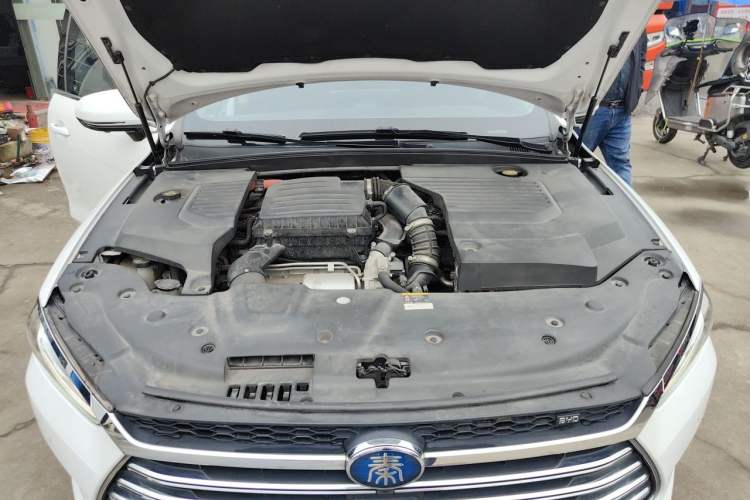 Used BYD Qin Pro New Energy 2019 DM 1.5TI Automatic Navigation Edition Engine Bay
