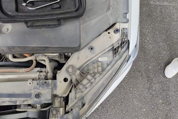 Used BYD Qin Pro New Energy 2019 DM Super Edition 1.5TI Automatic Smart Connect X-Trail Model China VI Standard Engine Bay Left