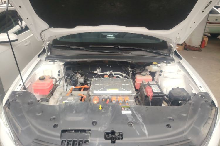 Used BYD Qin Pro New Energy 2019 EV Super Edition Standard Version Smart Connect Leading Style Engine Bay