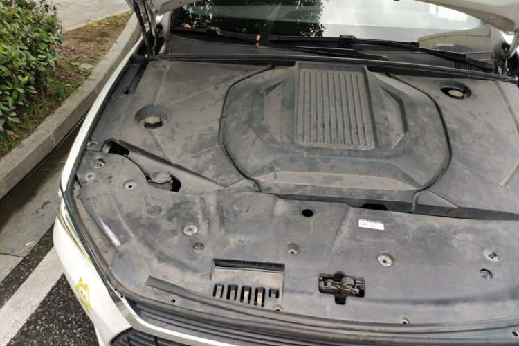Used BYD Qin Pro New Energy 2019 EV Super Edition High-Power Smart Connect Leading Model Engine Bay Right