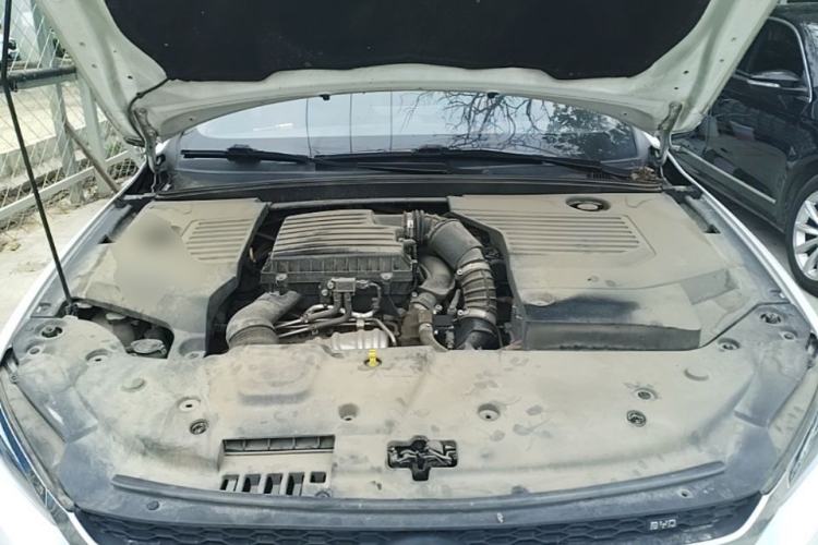 Used BYD Qin Pro New Energy 2019 DM Super Edition 1.5TI Automatic Smart Connect Prestige Model China VI Standard Engine Bay