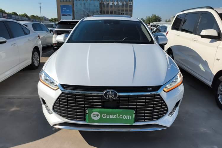 Used BYD Qin Pro New Energy 2019 EV Super Edition High-Power Smart Connect Luxurious Model Front