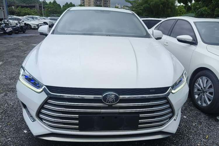 Used BYD Qin Pro New Energy 2019 DM Super Edition 1.5TI Automatic Smart Connect X-Trail Model China VI Standard Front