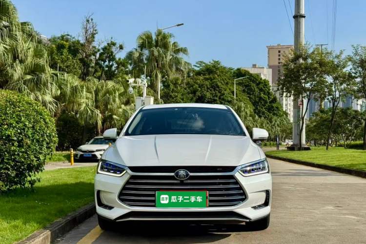 Used BYD Qin Pro New Energy 2019 DM Super Edition 1.5TI Automatic Smart Connect X-Trail Model China VI Standard Front