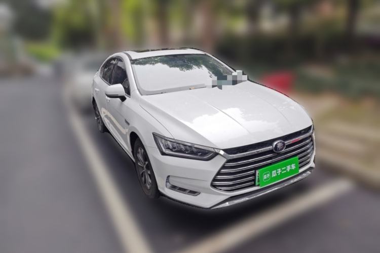 Used BYD Qin Pro New Energy 2019 DM Super Edition 1.5TI Automatic Smart Connect X-Trail Model China VI Standard Front Right 45 Deg
