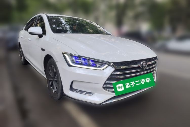 Used BYD Qin Pro New Energy 2019 DM Super Edition 1.5TI Automatic Smart Connect X-Trail Model China VI Standard Front Right 45 Deg