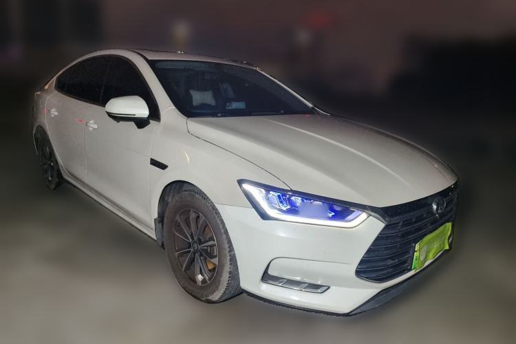 Used BYD Qin Pro New Energy 2019 DM Super Edition 1.5TI Automatic Smart Connect X-Trail Model China VI Standard Front Right 45 Deg