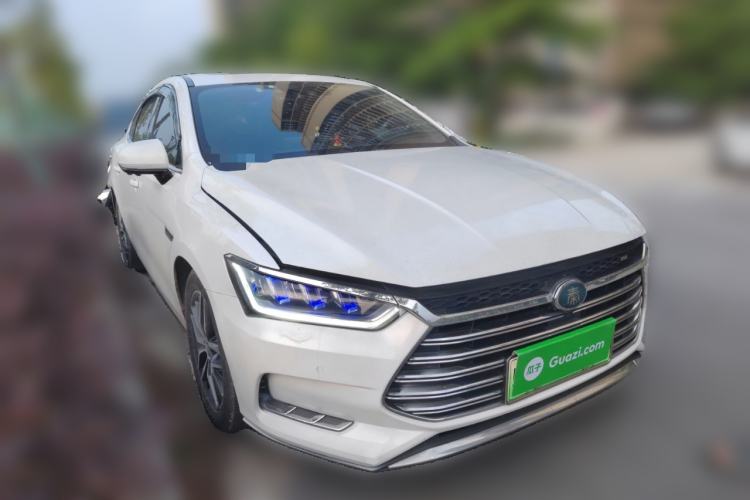 Used BYD Qin Pro New Energy 2019 DM Super Edition 1.5TI Automatic Smart Connect Enjoyment Model China VI Standard Front Right 45 Deg