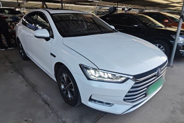 Used BYD Qin Pro New Energy 2019 DM 1.5TI Automatic Navigation Edition Front Right 45 Deg