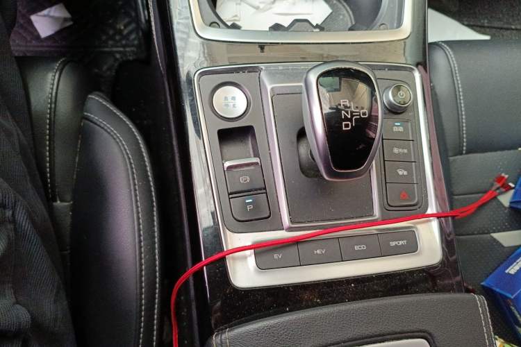 Used BYD Qin Pro New Energy 2019 DM Super Edition 1.5TI Automatic Smart Connect X-Trail Model China VI Standard Gear Lever