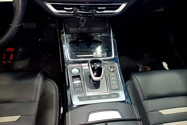 Used BYD Qin Pro New Energy 2019 DM Super Edition 1.5TI Automatic Smart Connect X-Trail Model China VI Standard Gear Lever