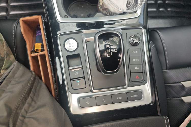 Used BYD Qin Pro New Energy 2019 EV Super Edition High-Power Smart Connect Luxurious Model Gear Lever