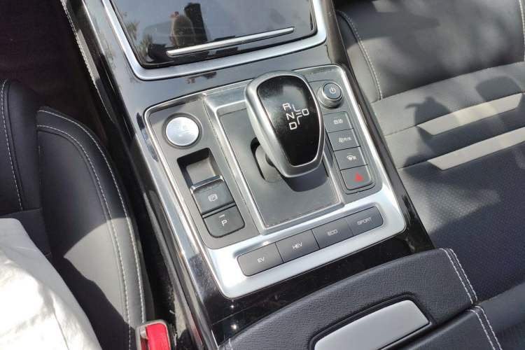 Used BYD Qin Pro New Energy 2019 DM Super Edition 1.5TI Automatic Smart Connect Speedy Model China VI Standard Gear Lever