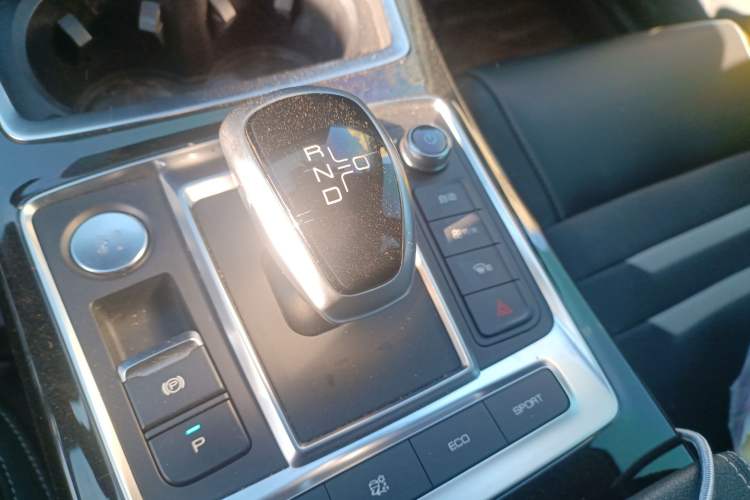 Used BYD Qin Pro New Energy 2019 EV Super Edition High-Power Long-Range Smart-Connected Cutting-Edge Model Gear Lever