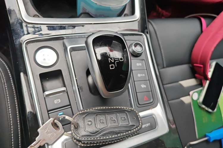Used BYD Qin Pro New Energy 2019 DM Super Edition 1.5TI Automatic Smart Connect Prestige Model China VI Standard Gear Lever