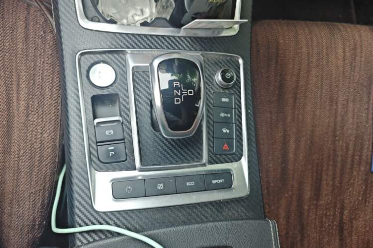 Used BYD Qin Pro New Energy 2019 EV Super Edition High-Power Long-Range Smart-Connected Cutting-Edge Model Gear Lever