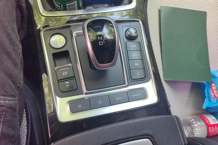 Used BYD Qin Pro New Energy 2019 EV Super Edition High-Power Smart Connect & Premium Model Gear Lever