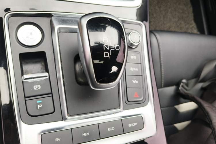 Used BYD Qin Pro New Energy 2019 DM Super Edition 1.5TI Automatic Smart Connect X-Trail Model China VI Standard Gear Lever