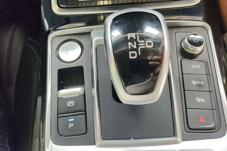 Used BYD Qin Pro New Energy 2019 DM Super Edition 1.5TI Automatic Smart Connect X-Trail Model China VI Standard Gear Lever