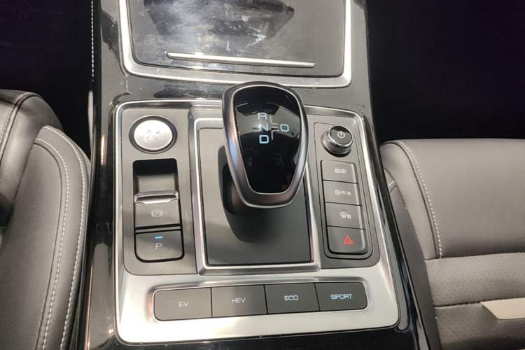Used BYD Qin Pro New Energy 2019 DM Super Edition 1.5TI Automatic Smart Connect X-Trail Model China VI Standard Gear Lever