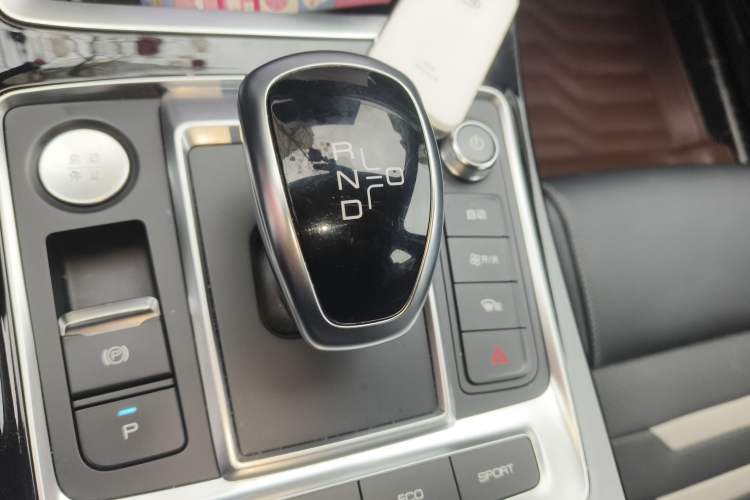 Used BYD Qin Pro New Energy 2019 DM Super Edition 1.5TI Automatic Smart Connect Speedy Model China V Standard Gear Lever