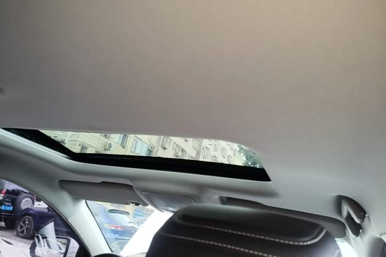 Used BYD Qin Pro New Energy 2019 DM Super Edition 1.5TI Automatic Smart Connect X-Trail Model China VI Standard Headliner