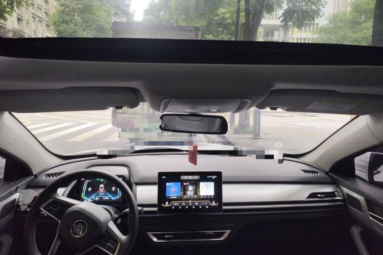 Used BYD Qin Pro New Energy 2019 DM Super Edition 1.5TI Automatic Smart Connect X-Trail Model China VI Standard Headliner