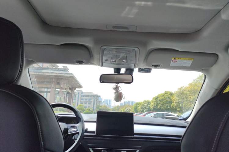 Used BYD Qin Pro New Energy 2019 DM Super Edition 1.5TI Automatic Smart Connect Speedy Model China VI Standard Headliner