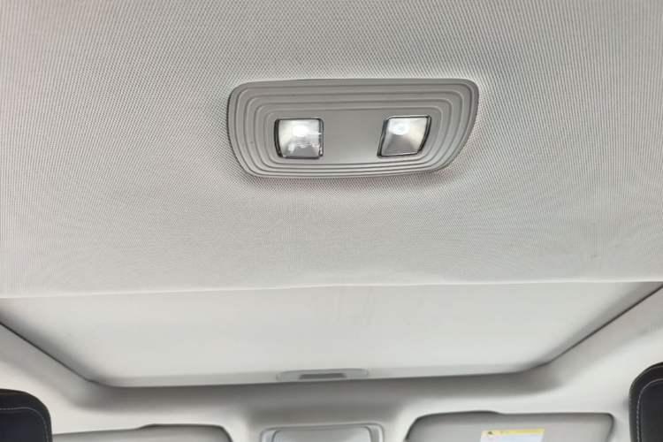 Used BYD Qin Pro New Energy 2019 DM Super Edition 1.5TI Automatic Smart Connect X-Trail Model China VI Standard Headliner