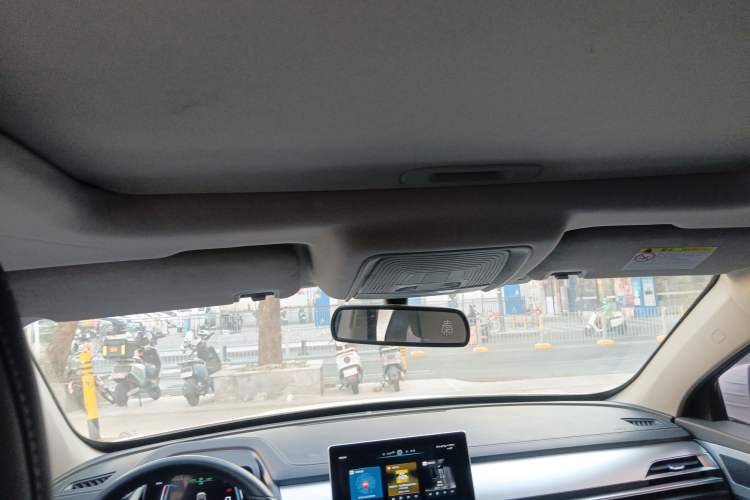Used BYD Qin Pro New Energy 2019 DM Super Edition 1.5TI Automatic Smart Connect X-Trail Model China VI Standard Headliner