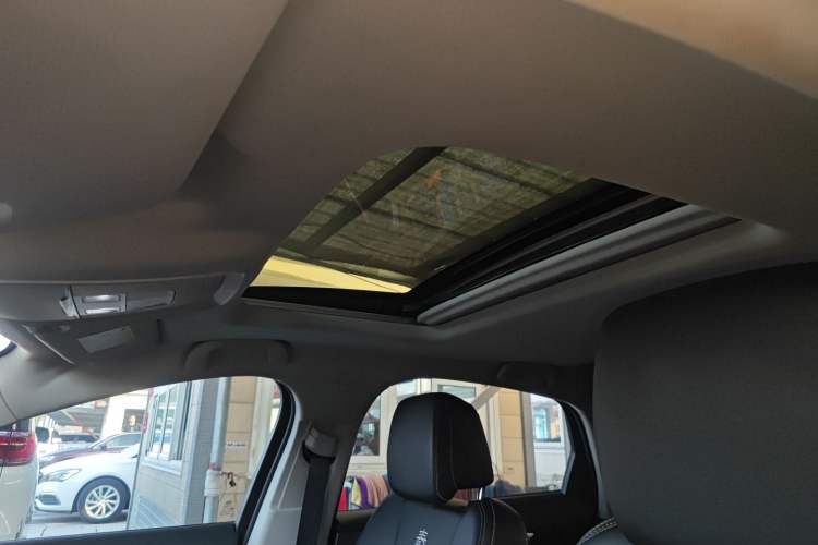 Used BYD Qin Pro New Energy 2019 DM 1.5TI Automatic Navigation Edition Headliner