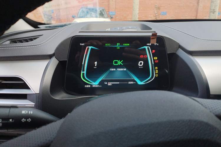 Used BYD Qin Pro New Energy 2019 EV Super Edition Standard Version Smart Connect Leading Style Instrument Cluster
