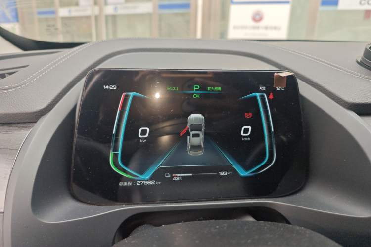 Used BYD Qin Pro New Energy 2019 EV Super Edition High-Power Smart Connect Luxurious Model Instrument Cluster