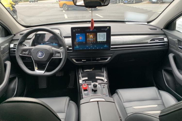 Used BYD Qin Pro New Energy 2019 EV Super Edition High-Power Long-Range Smart-Connected Cutting-Edge Model Interior 1