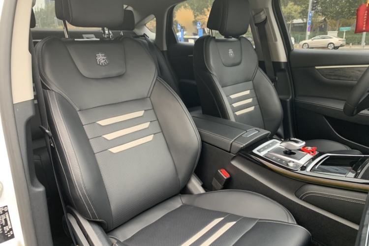 Used BYD Qin Pro New Energy 2019 EV Super Edition High-Power Long-Range Smart-Connected Cutting-Edge Model Interior 13