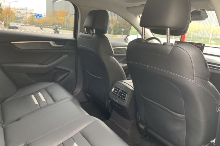 Used BYD Qin Pro New Energy 2019 EV Super Edition High-Power Long-Range Smart-Connected Cutting-Edge Model Interior 14