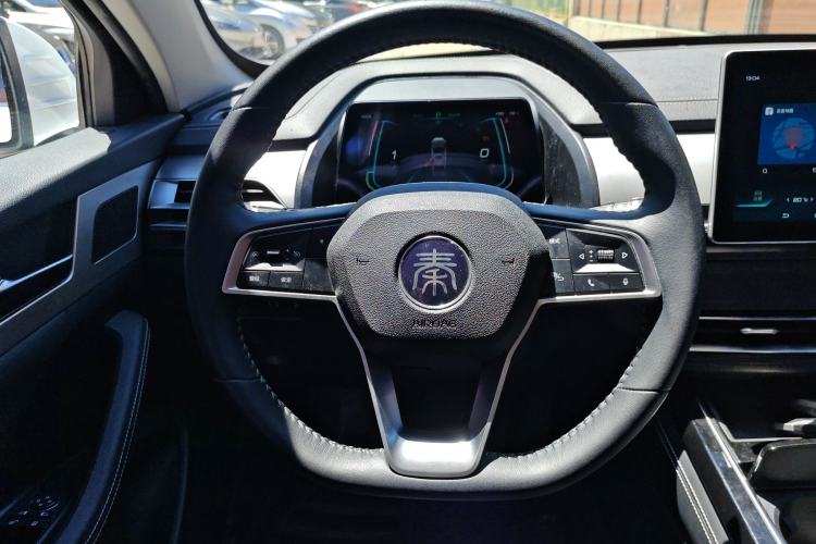 Used BYD Qin Pro New Energy 2019 EV Super Edition Standard Version Smart Connect Leading Style Interior 2
