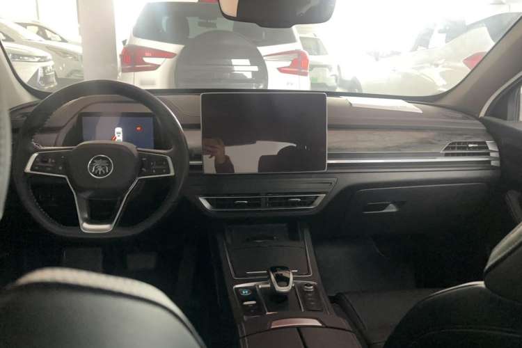 Used BYD Qin Pro New Energy 2019 EV Super Edition High-Power Long-Range Smart-Connected Cutting-Edge Model Interior 3