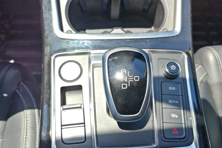 Used BYD Qin Pro New Energy 2019 EV Super Edition Standard Version Smart Connect Leading Style Interior 4
