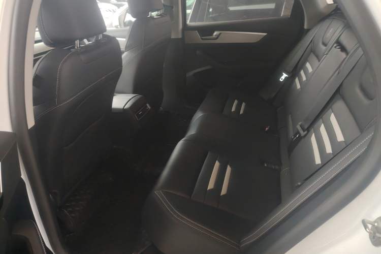 Used BYD Qin Pro New Energy 2019 EV Super Edition Standard Version Smart Connect Leading Style Interior 4