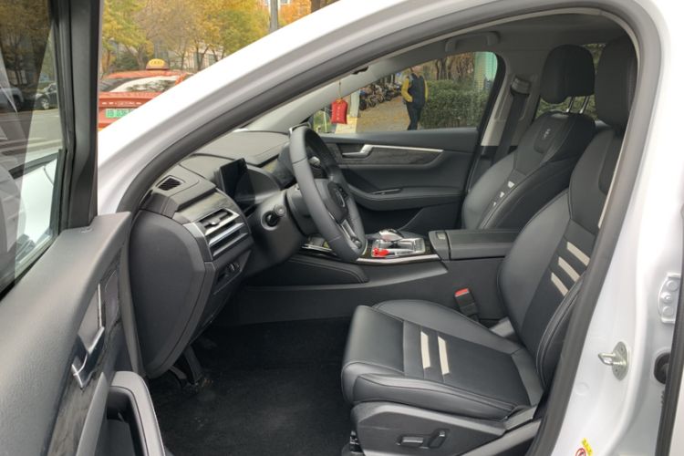 Used BYD Qin Pro New Energy 2019 EV Super Edition High-Power Long-Range Smart-Connected Cutting-Edge Model Interior 4