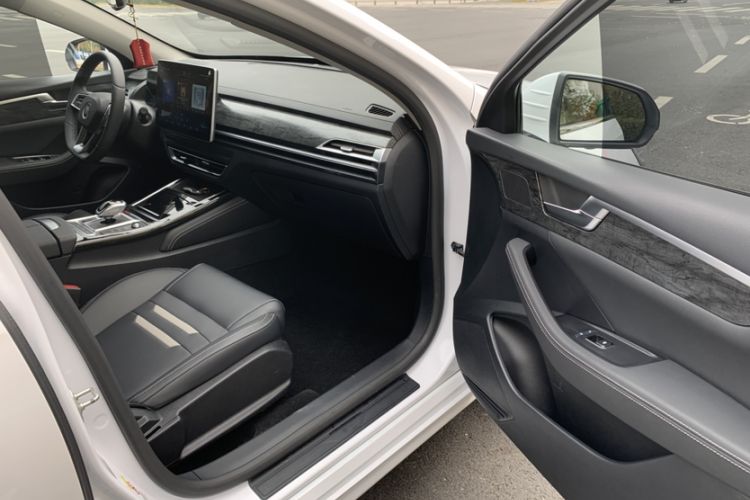 Used BYD Qin Pro New Energy 2019 EV Super Edition High-Power Long-Range Smart-Connected Cutting-Edge Model Interior 8