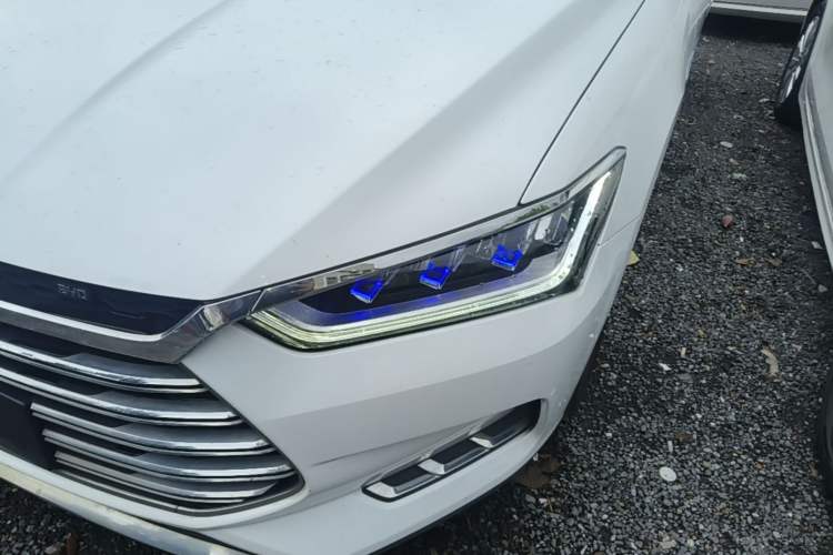 Used BYD Qin Pro New Energy 2019 DM Super Edition 1.5TI Automatic Smart Connect X-Trail Model China VI Standard Left Front Headlight