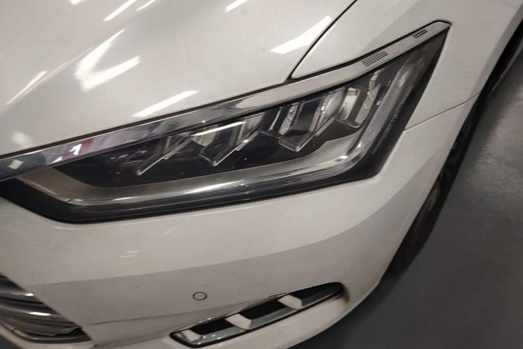 Used BYD Qin Pro New Energy 2019 DM Super Edition 1.5TI Automatic Smart Connect Enjoyment Model China VI Standard Left Front Headlight