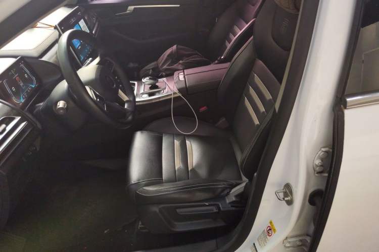 Used BYD Qin Pro New Energy 2019 DM Super Edition 1.5TI Automatic Smart Connect Prestige Model China V Standard Left Front Seat