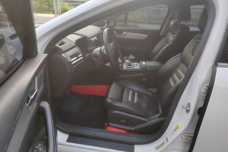 Used BYD Qin Pro New Energy 2019 DM Super Edition 1.5TI Automatic Smart Connect Enjoyment Model China VI Standard Left Front Seat